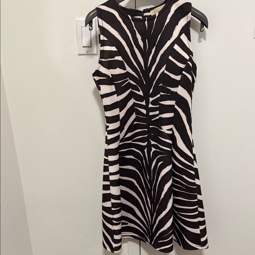Michael Kors Scuba Flare Sleeveless Dress in Zebra Print. Size Small.